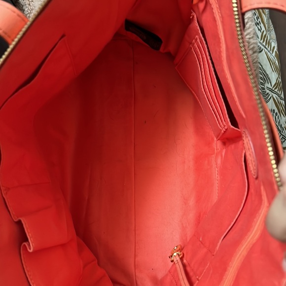 Fossil Leather Tote - Coral - Picture 4 of 4